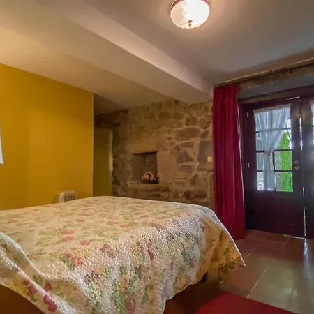 Casa De Sao Vicente De Cima * Povoa de Lanhoso